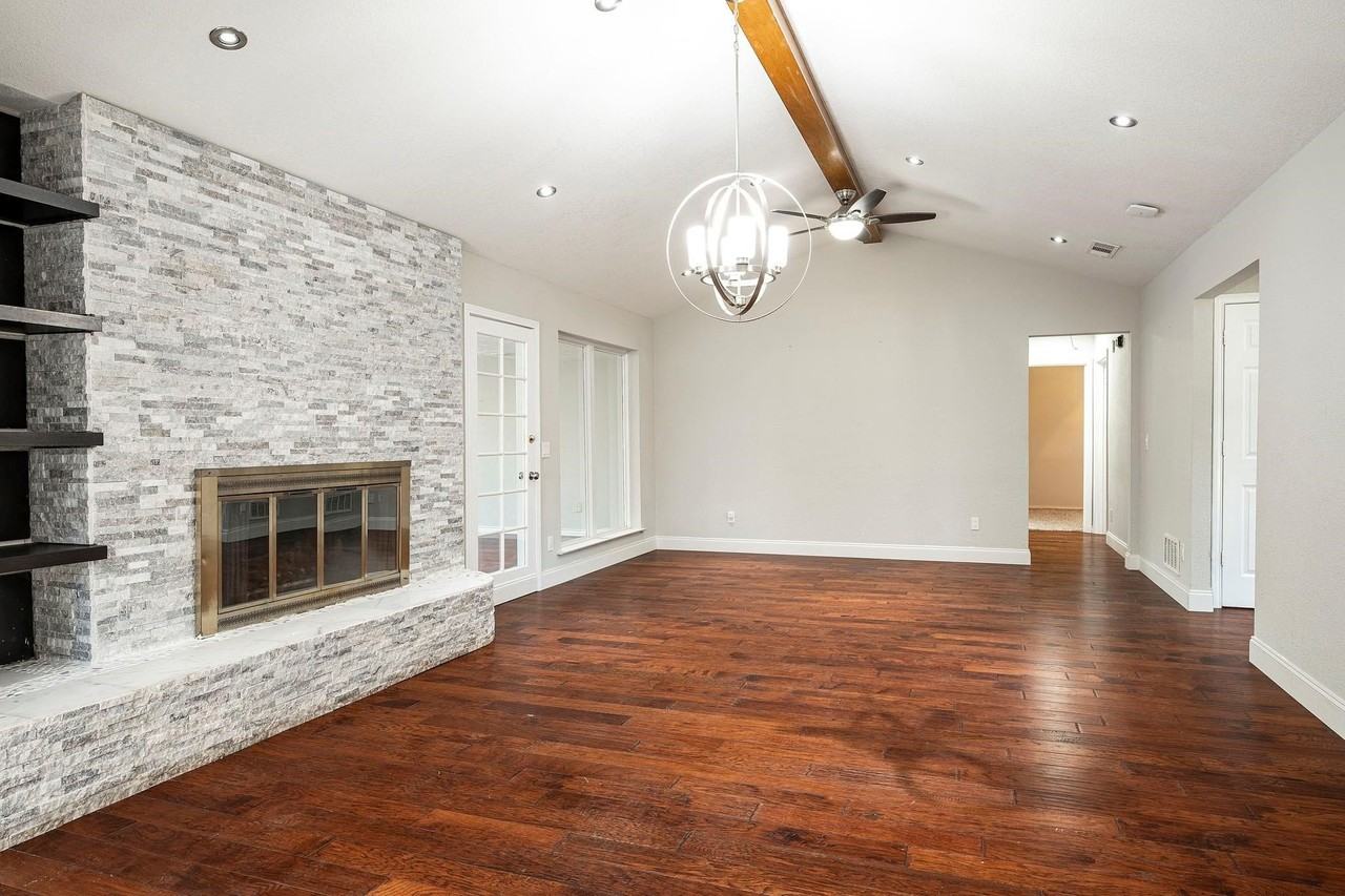 4109 Twilight Trl - Photo 6 of 25