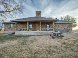 featured image of 4774 N Bonnie Brae St