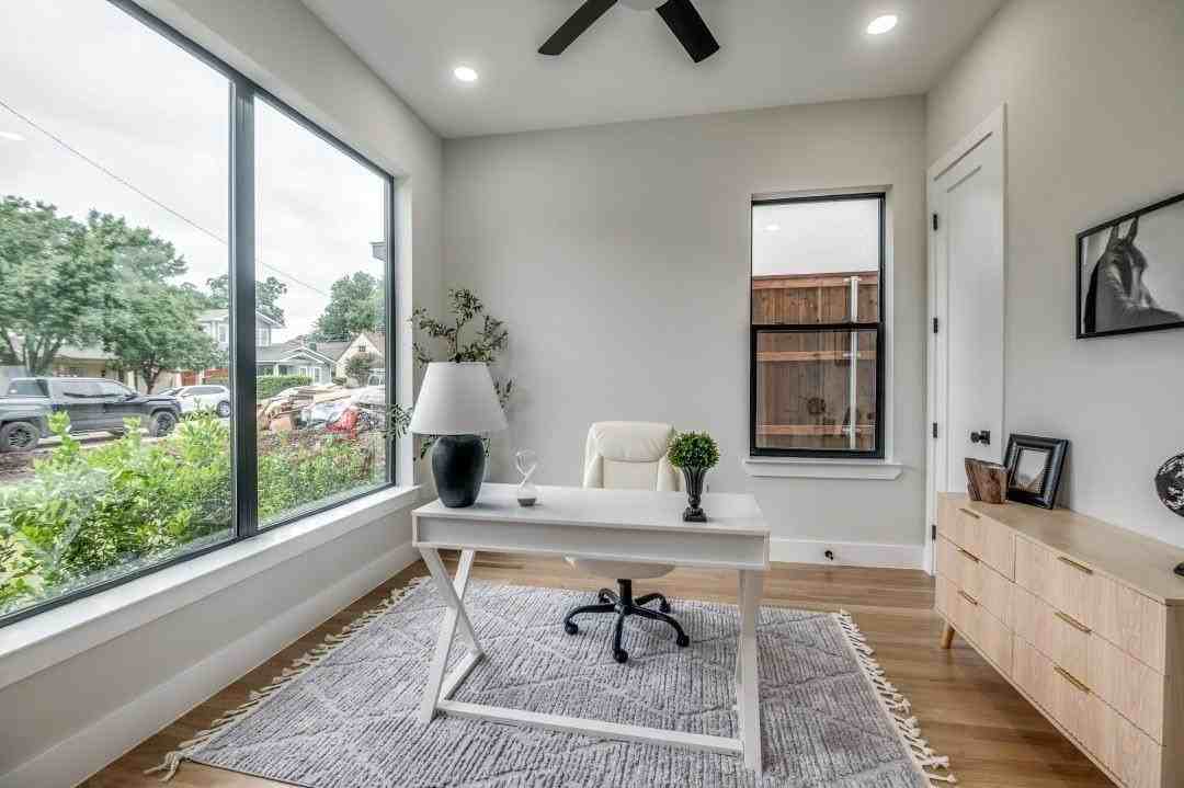 2018 Euclid Ave - Photo 3 of 37