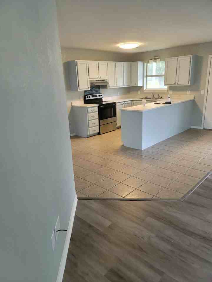 3142 Shady Grove Cir - Photo 5 of 16