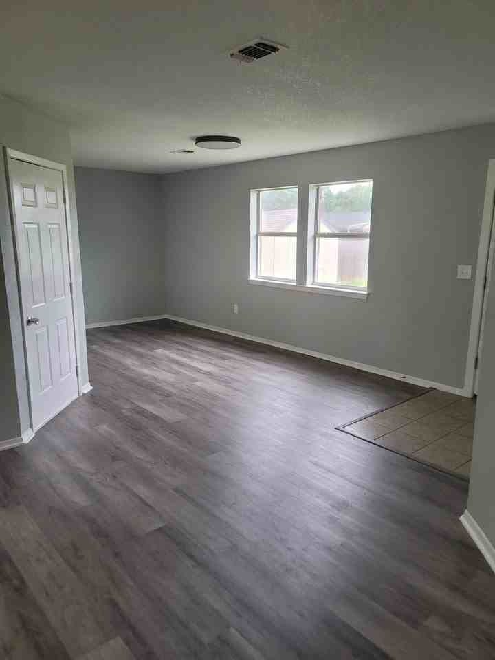 3142 Shady Grove Cir - Photo 6 of 16