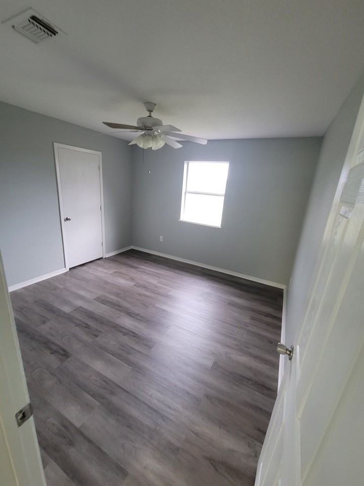 3142 Shady Grove Cir - Photo 7 of 16