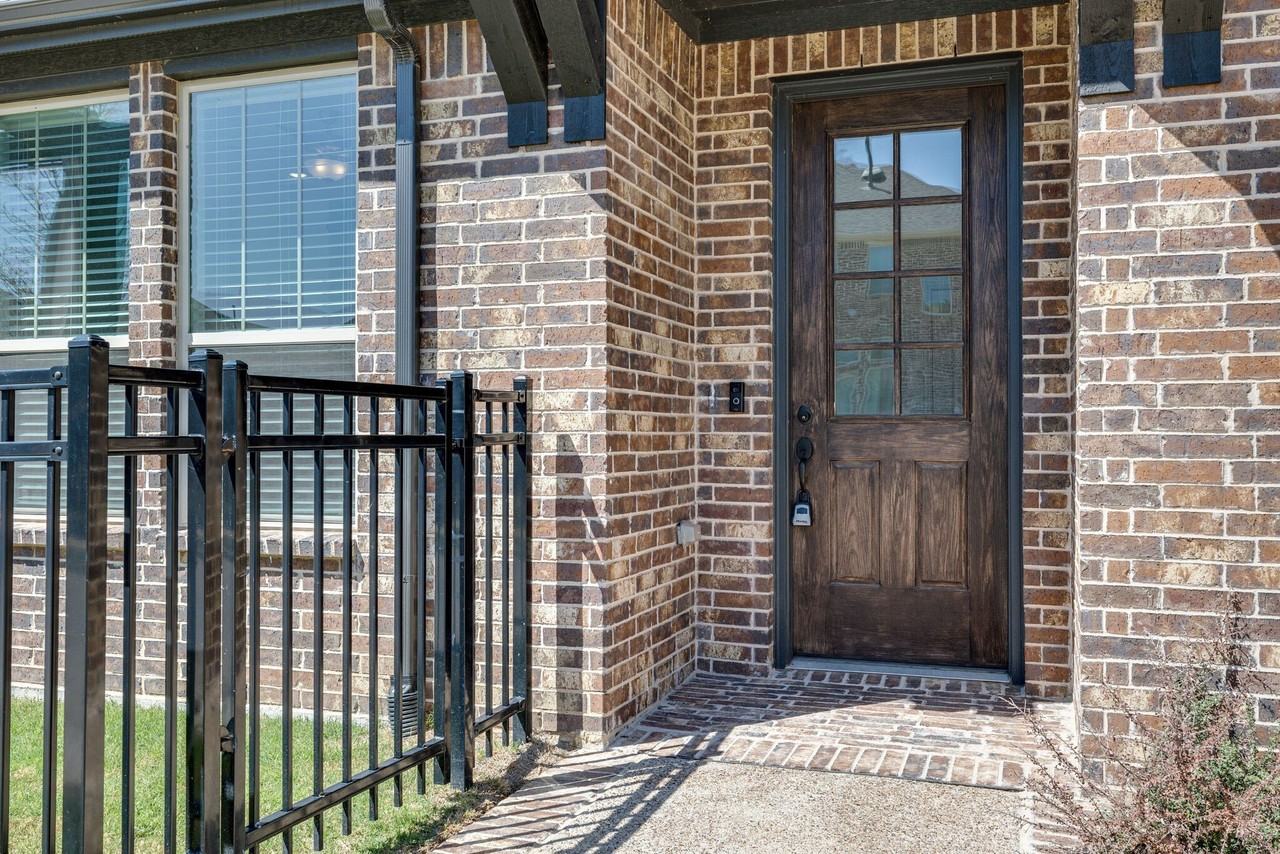 4801 Midnight Violet Way - Photo 4 of 27