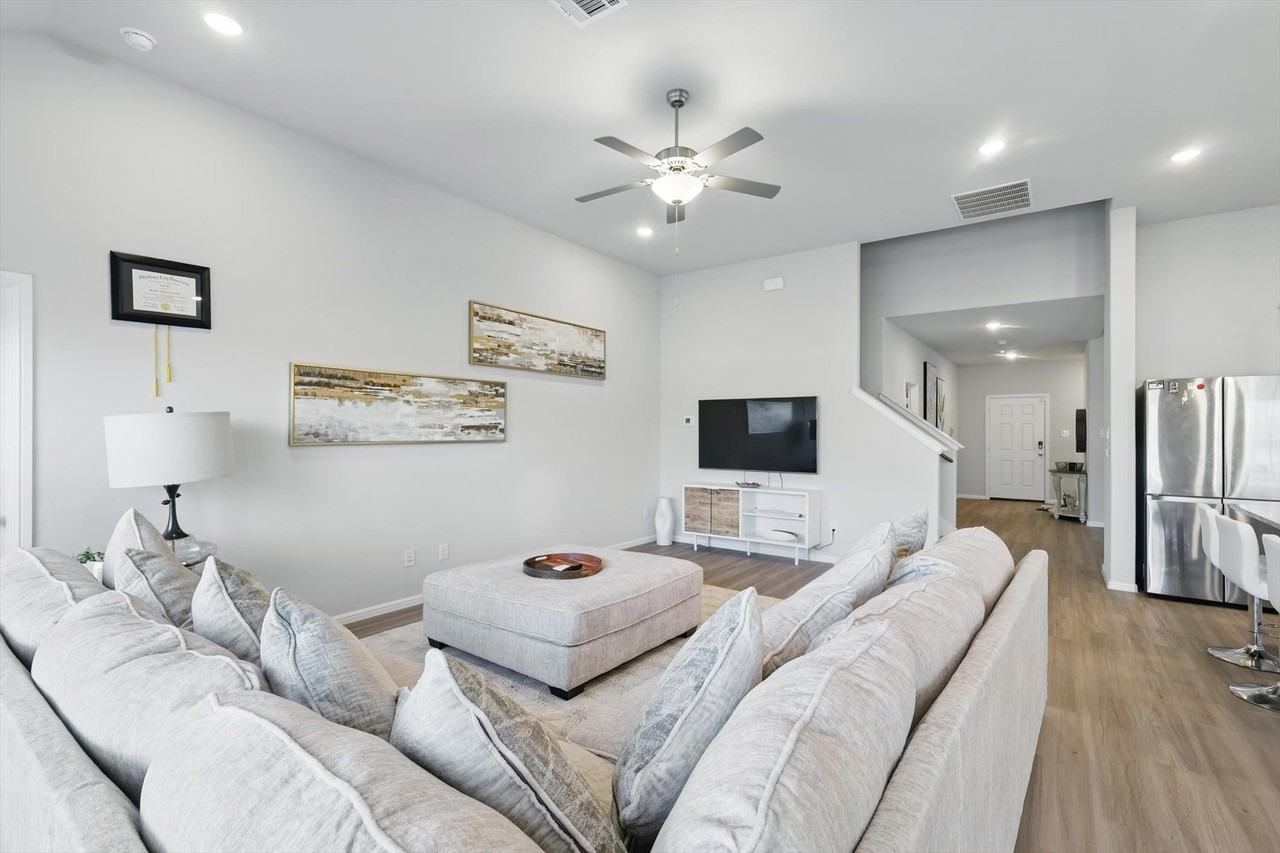 8937 Lantana Meadow Dr - Photo 6 of 21