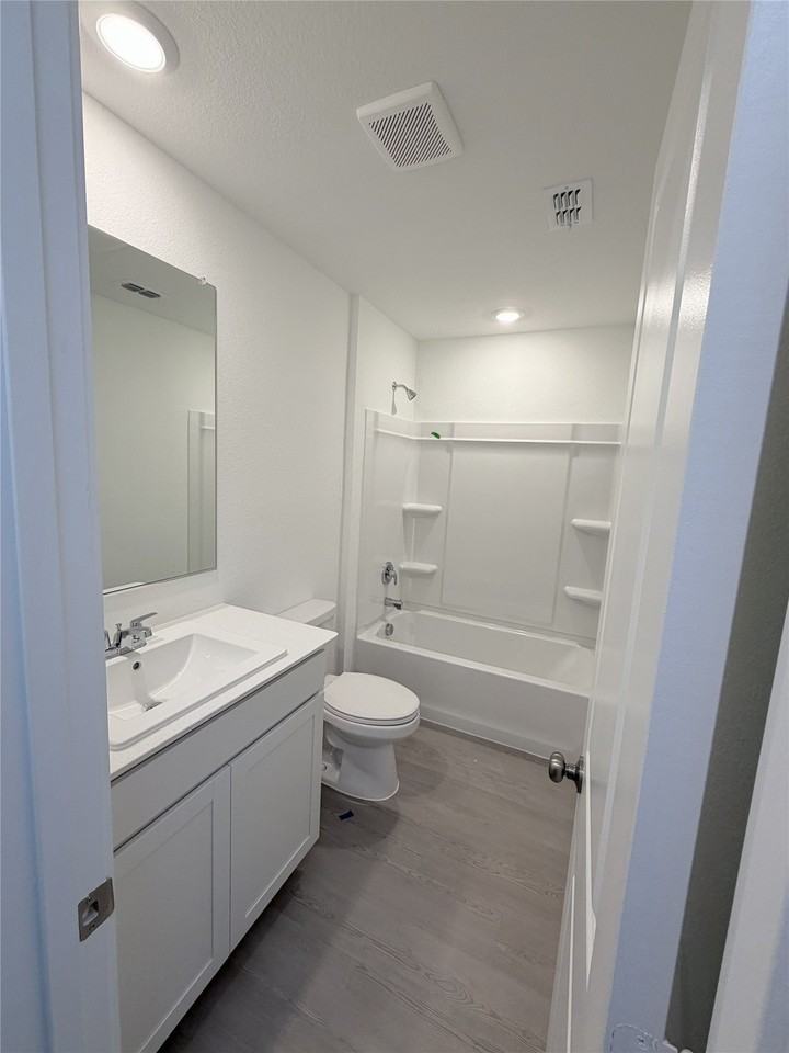 3133 Campeiro Ave - Photo 6 of 15