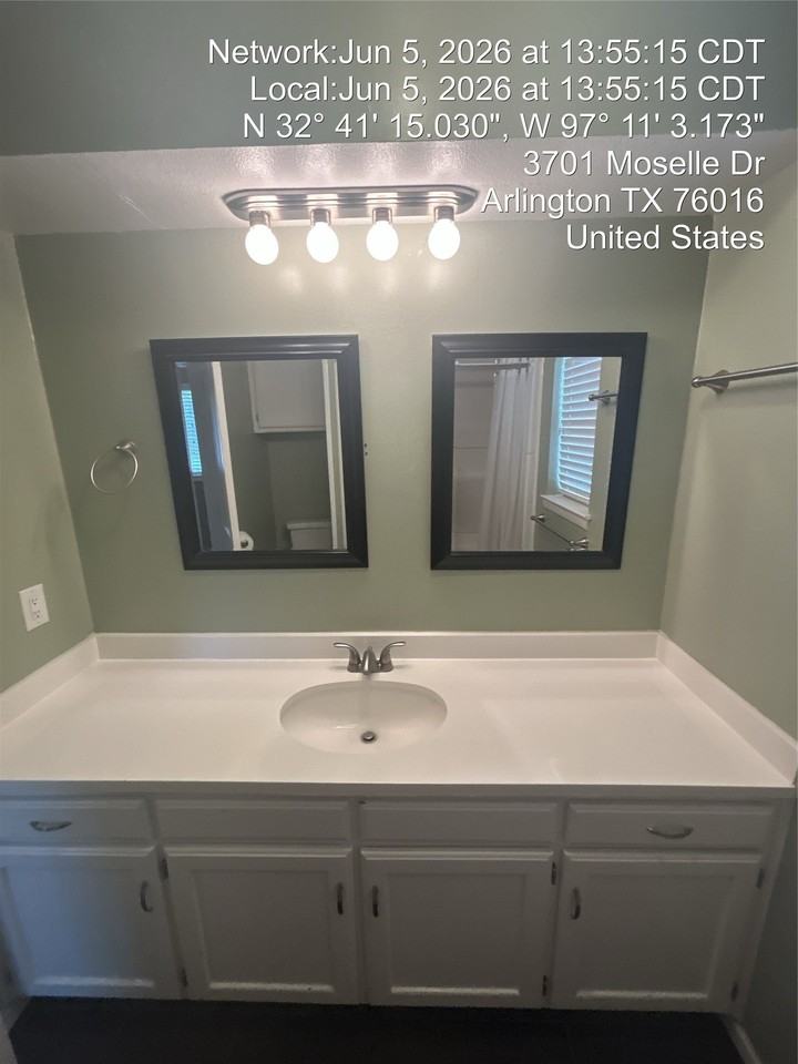 3701 Moselle Dr - Photo 5 of 12