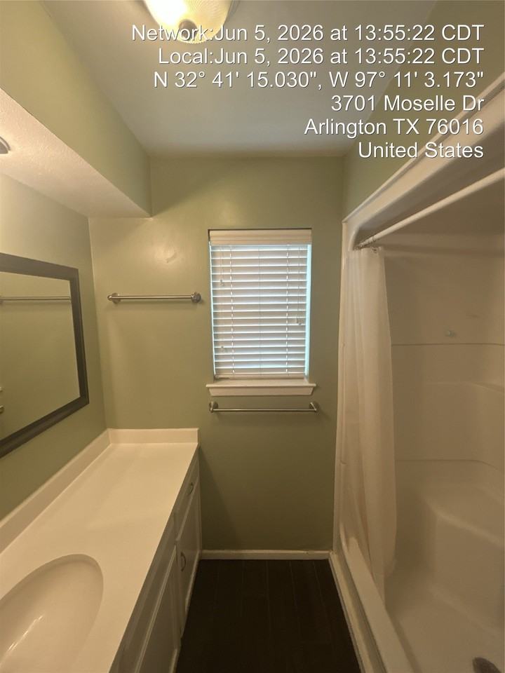 3701 Moselle Dr - Photo 6 of 12