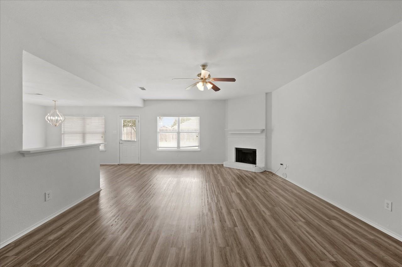 804 Rowdy Dr - Photo 3 of 23