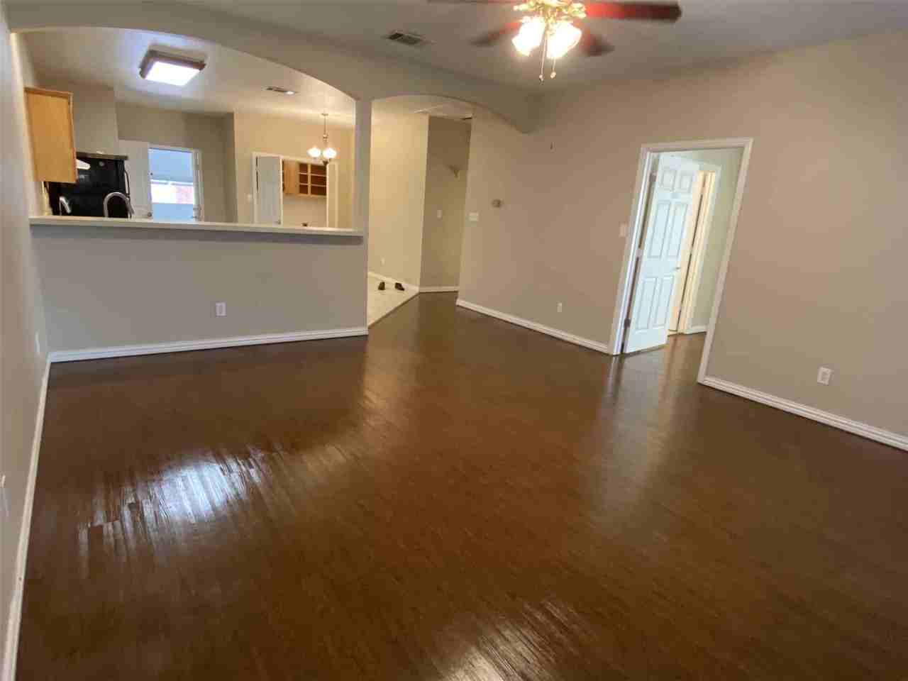 300 E Main St - Photo 5 of 22