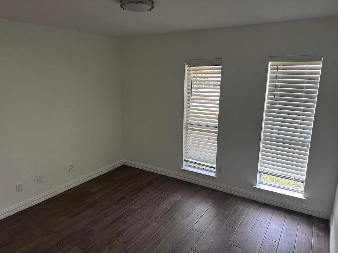 2103 Carlton Rd - Photo 3 of 18