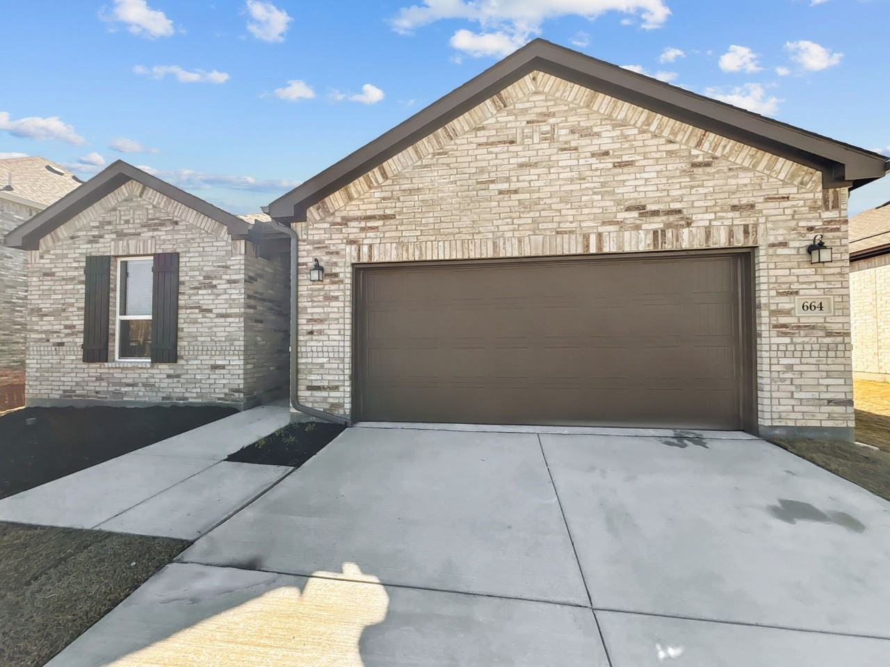 664 Jupe Way - Photo 3 of 28
