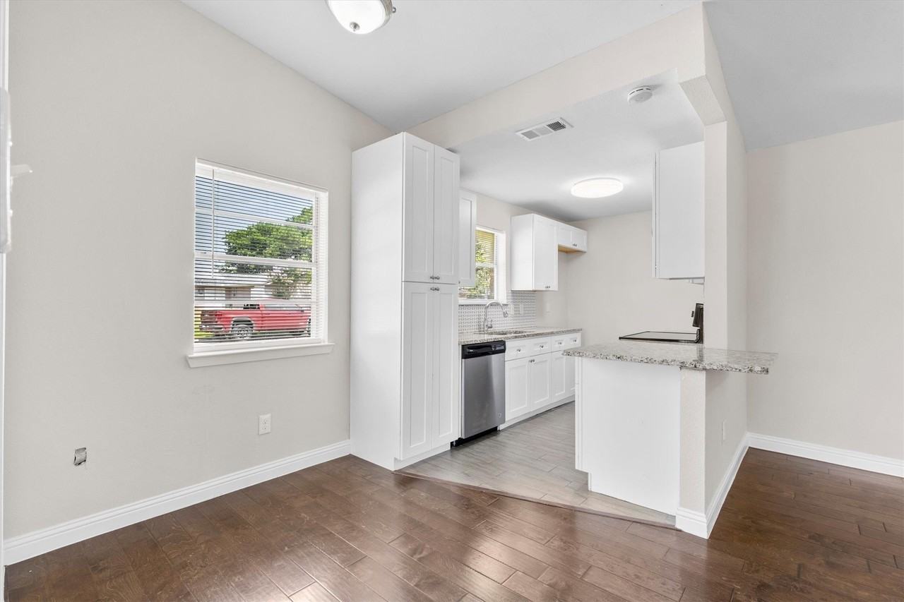 2117 Tiehack Ln - Photo 6 of 20