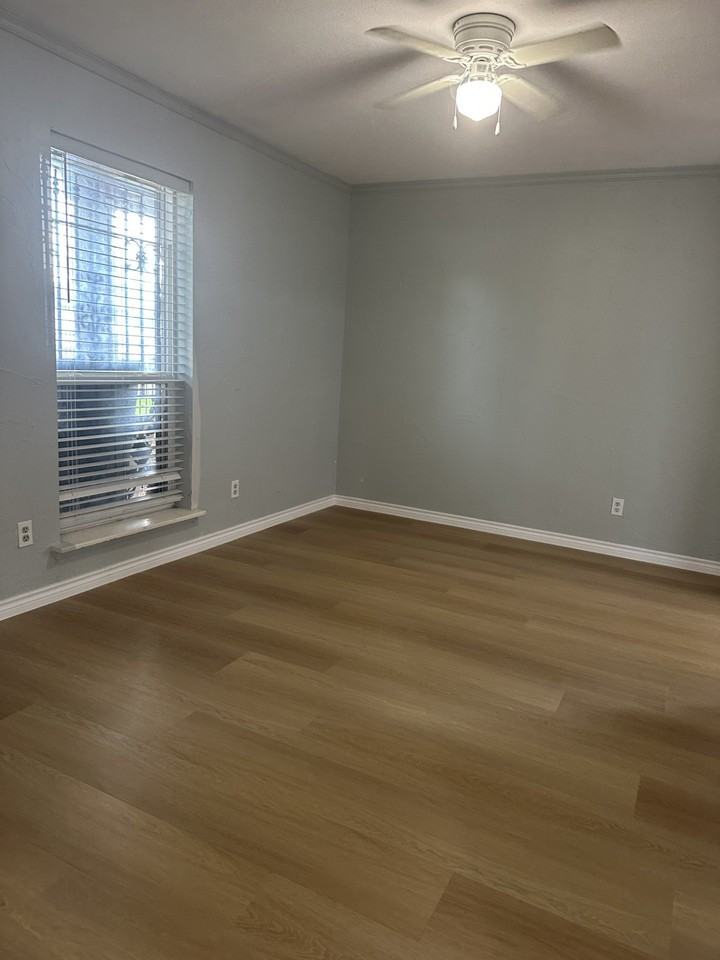 3417 Blueridge Ln - Photo 5 of 9