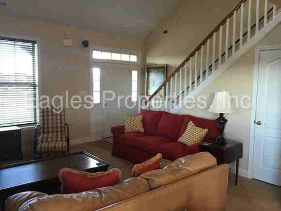 400 Wakefield Dr - Photo 2 of 50