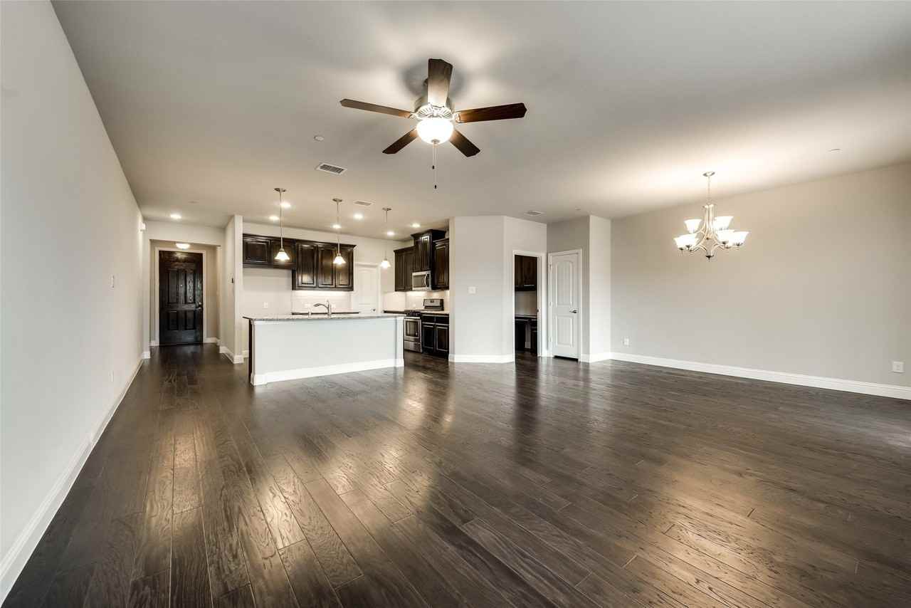 1229 Wiltshire Dr - Photo 7 of 21