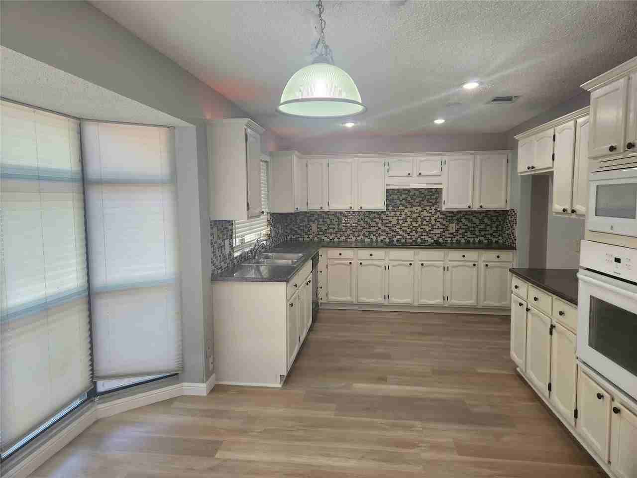 2101 Churchill Downs Dr - Photo 7 of 12