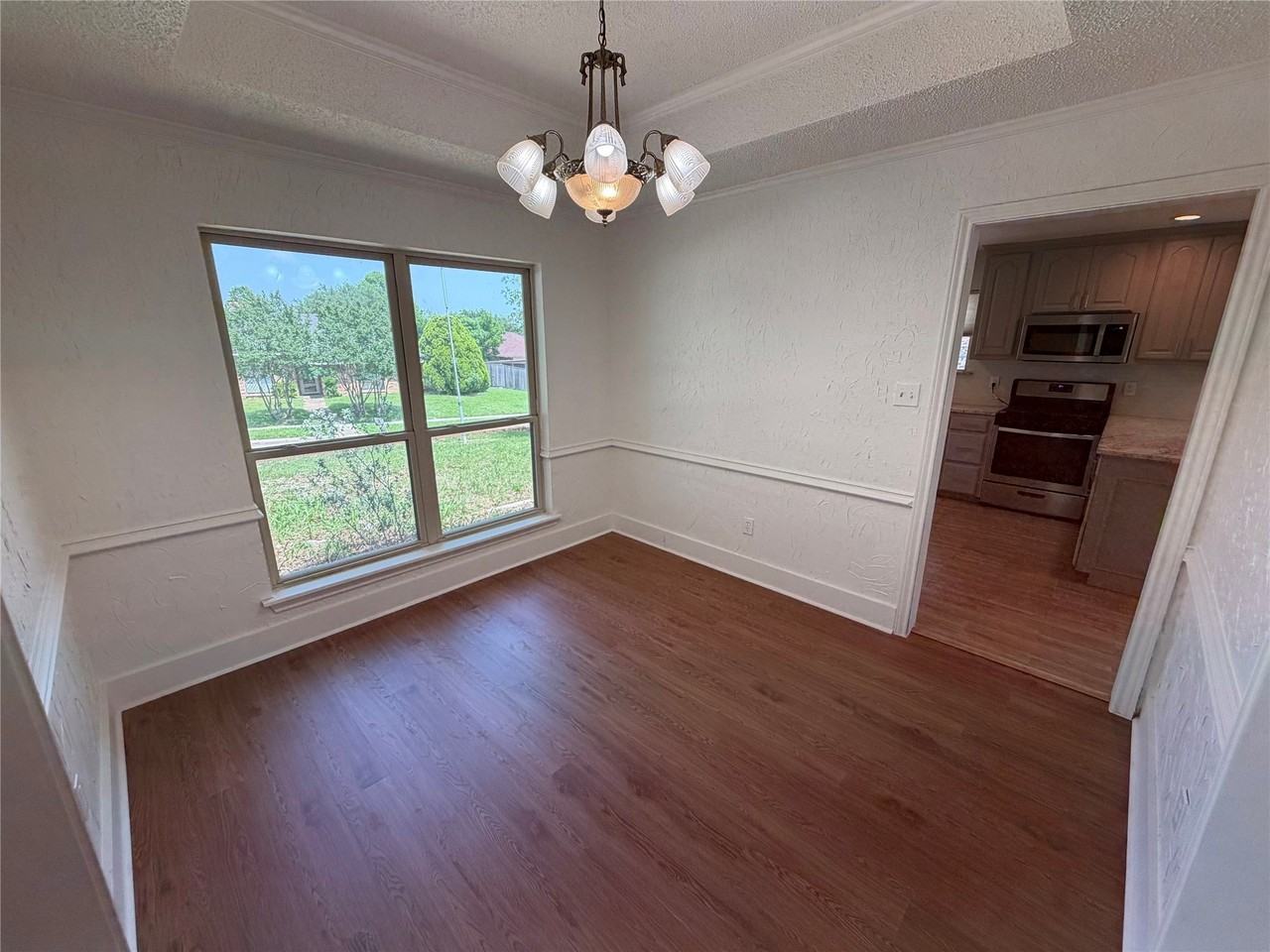 4909 Van Ness St - Photo 4 of 17
