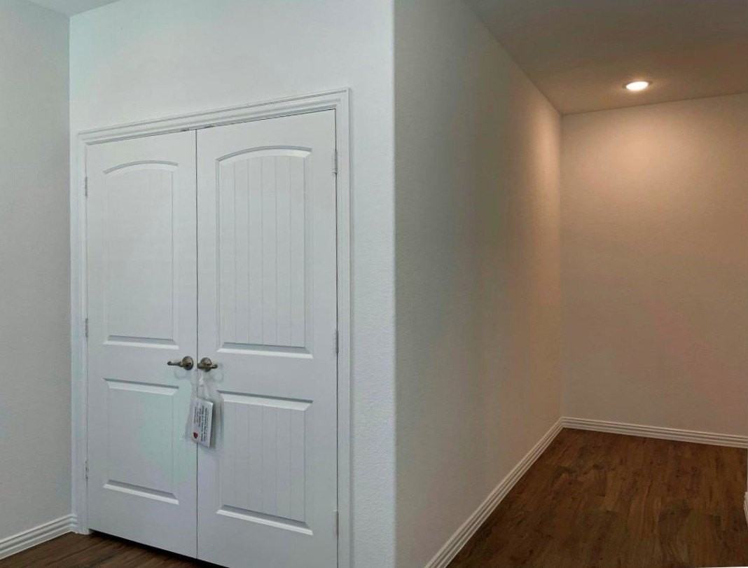 114 Providence Ave - Photo 3 of 15