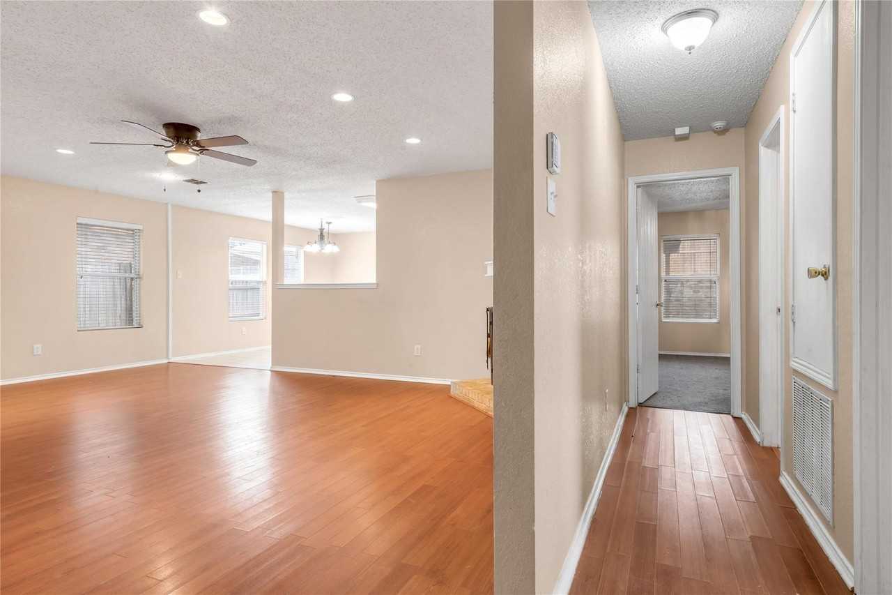 5336 New Castleton Ln - Photo 6 of 17