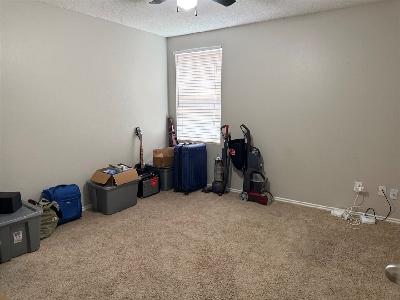 1724 Arbuckle Dr - Photo 4 of 8