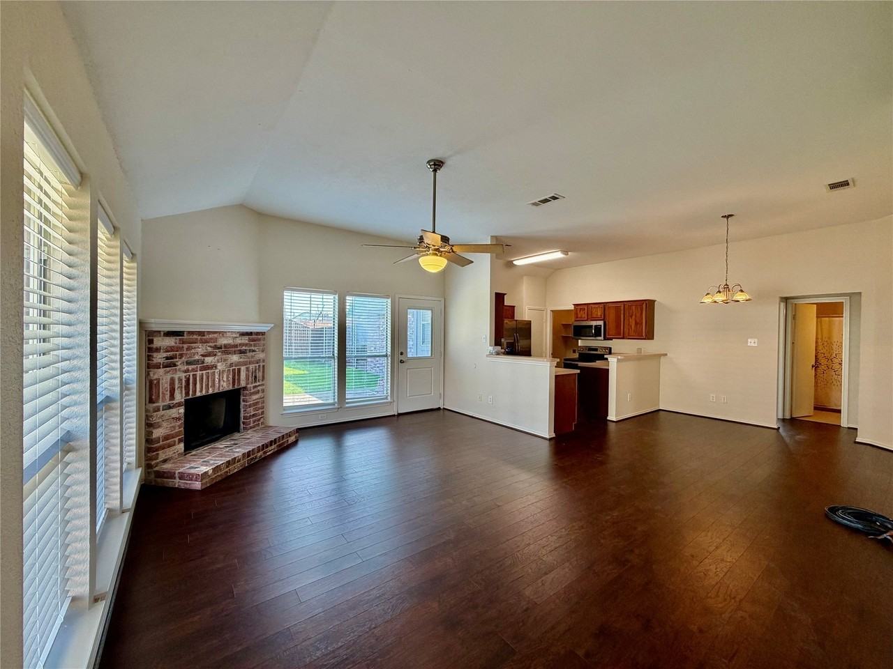 1302 Old Knoll Dr - Photo 7 of 19