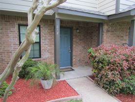 818 W Collins St - Photo 1 of 1