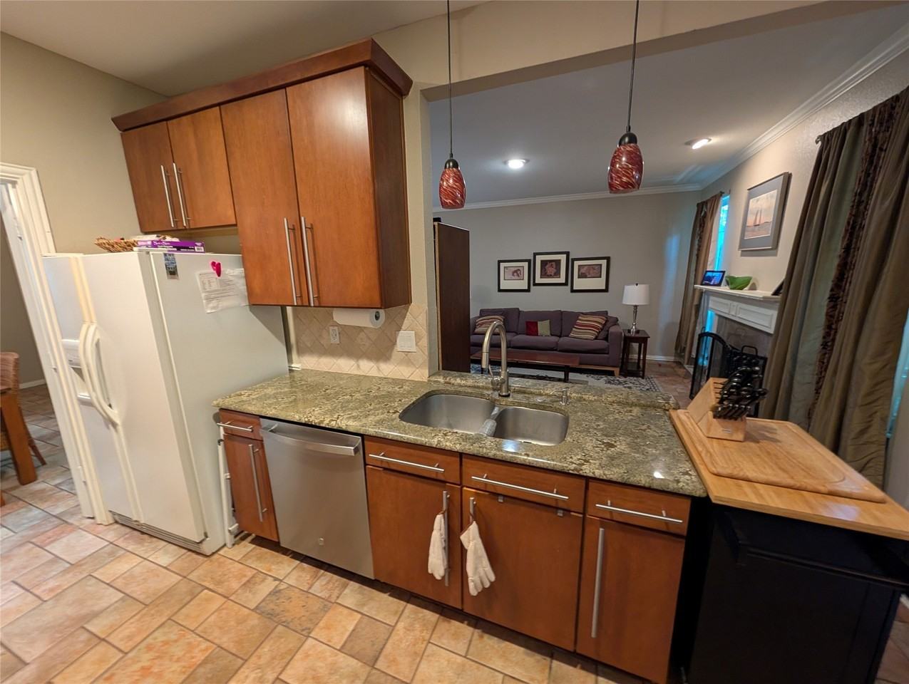 8655 Brittania Ct - Photo 3 of 15