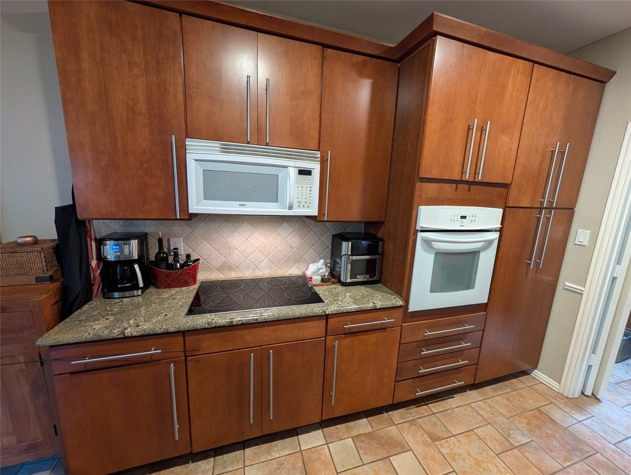 8655 Brittania Ct - Photo 4 of 15