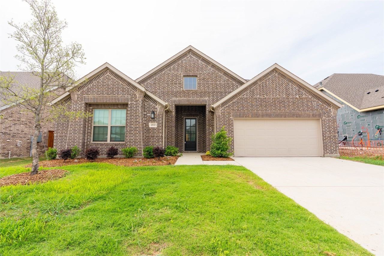 1532 Bushman Ln