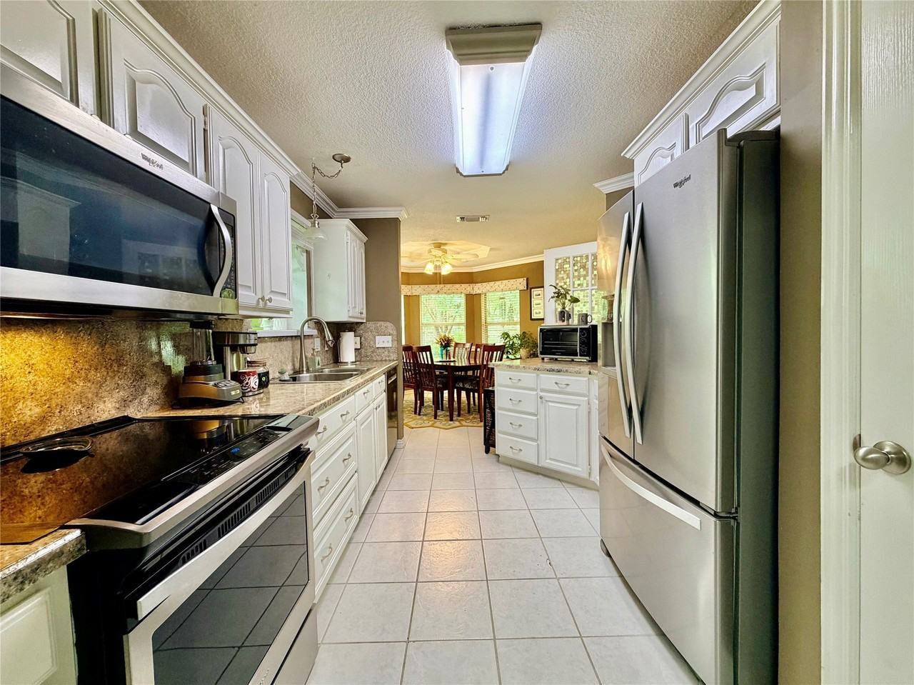 2121 Preston Pl - Photo 6 of 20