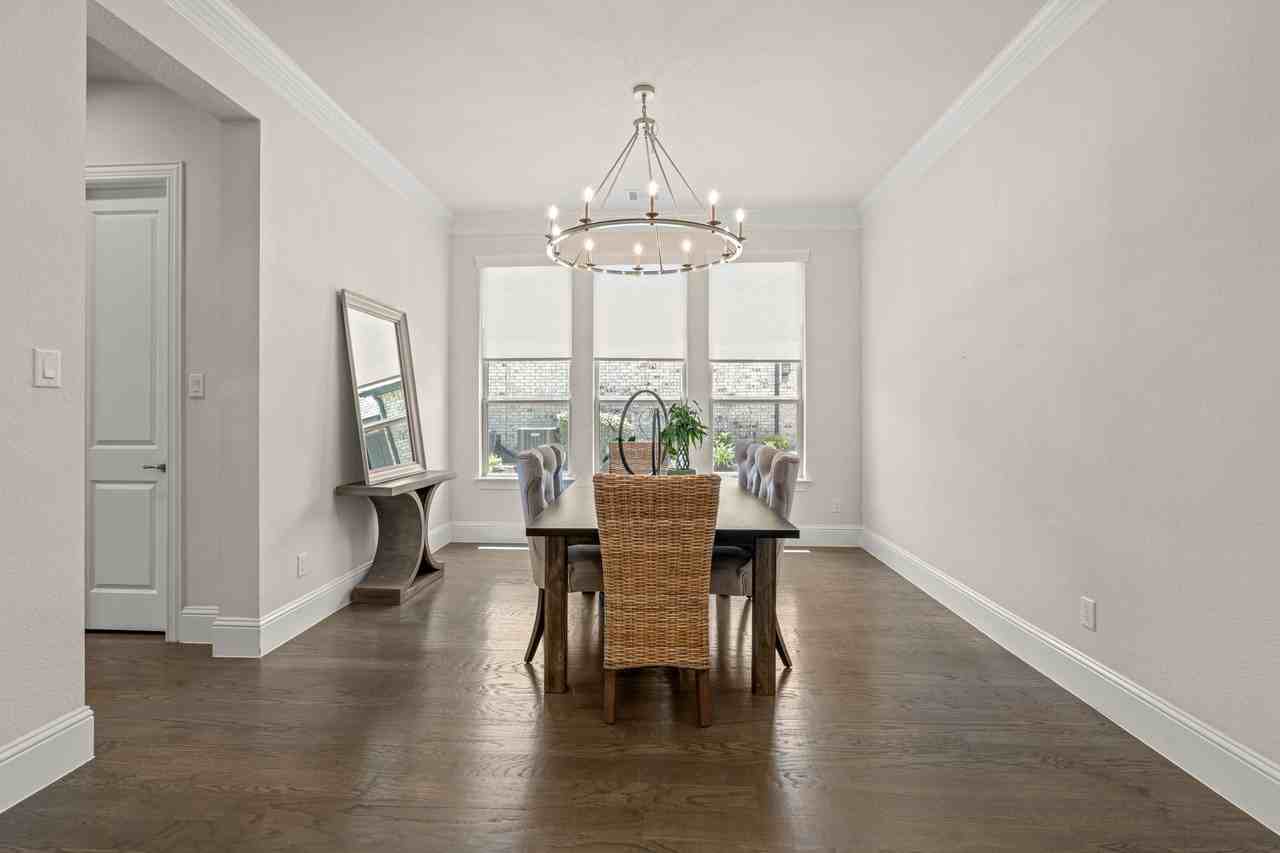 418 Abbot Ln - Photo 6 of 40