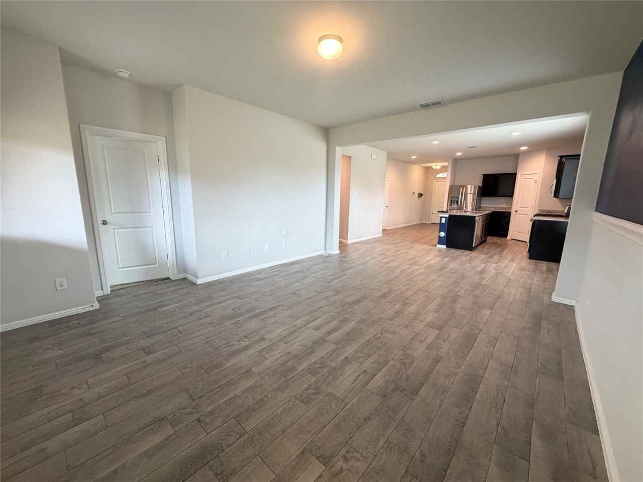 8301 Twisted Pine Way - Photo 2 of 18