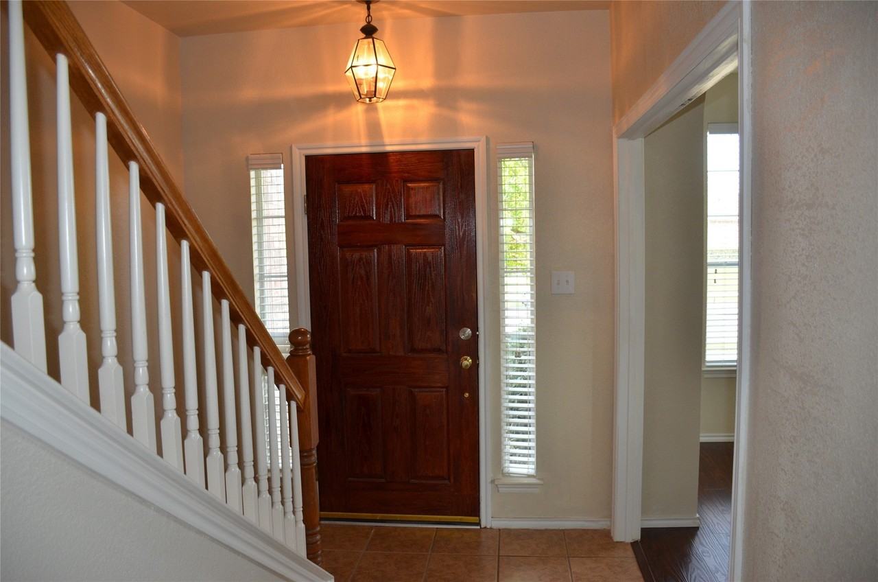 3305 Ocean Dr - Photo 6 of 18