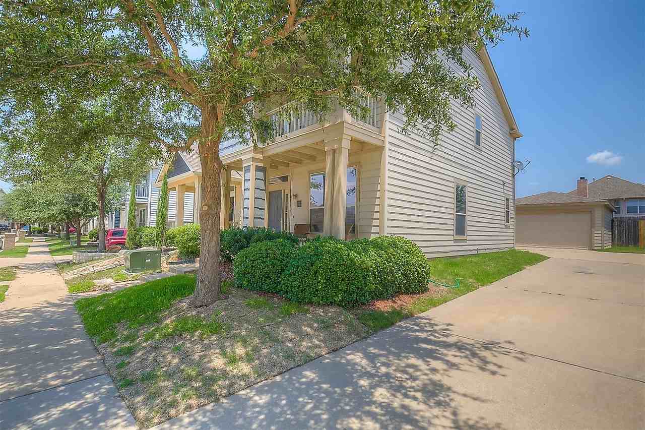 10800 Astor Dr - Photo 3 of 16
