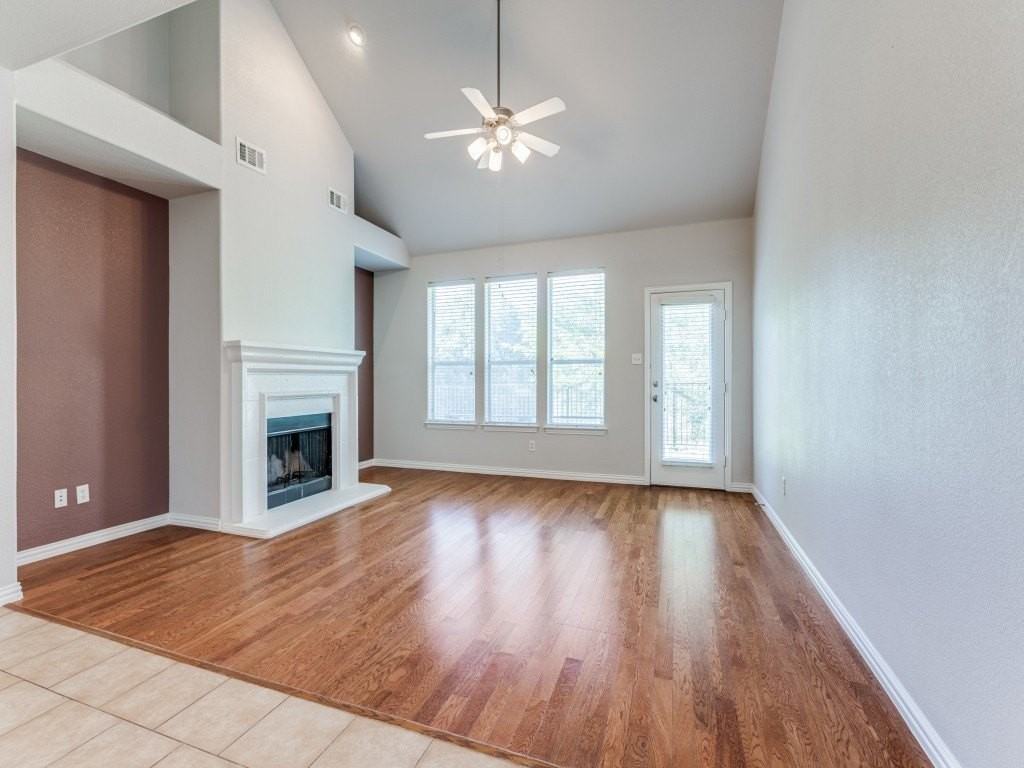 2728 Tangerine Ln - Photo 4 of 25