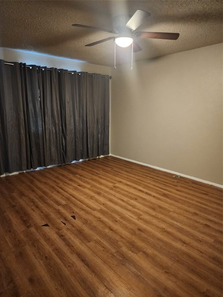 4456 Chapman St - Photo 6 of 6