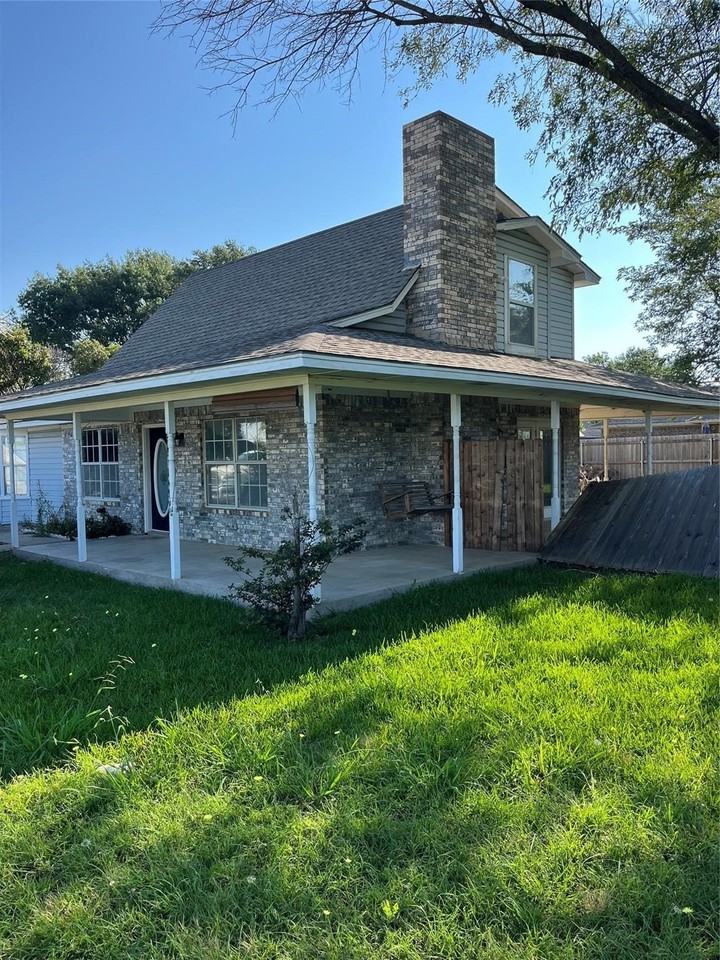 290 N Laramie Cir - Photo 3 of 10