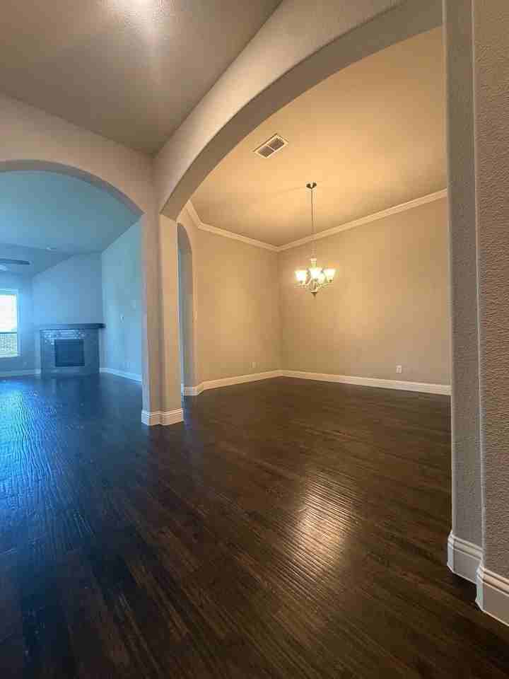 1324 Torrent Dr - Photo 6 of 34