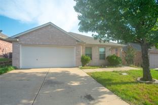 3725 Sapphire St - Photo 1 of 1