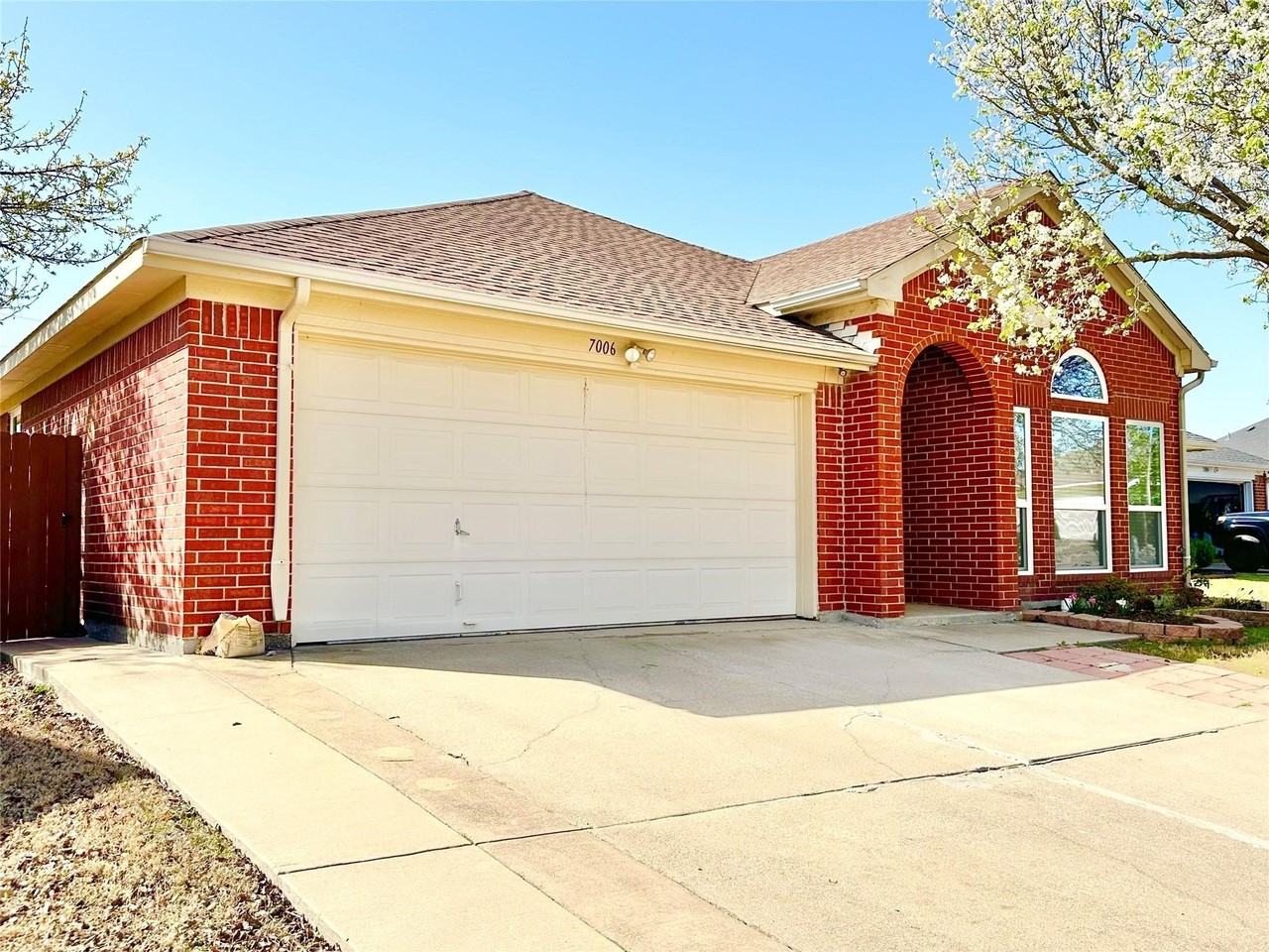 7006 Pickford Ct - Photo 2 of 18