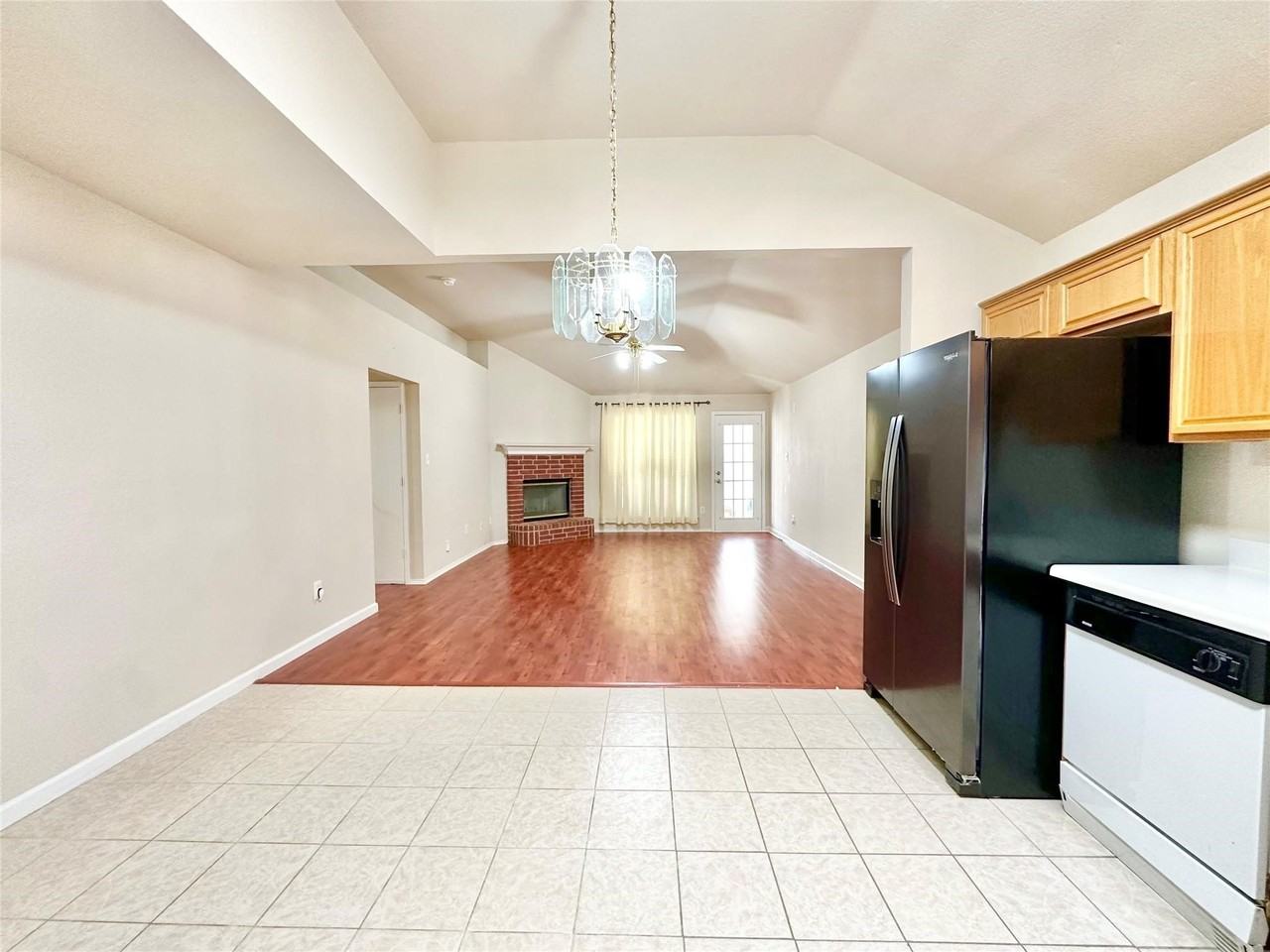 7006 Pickford Ct - Photo 5 of 18