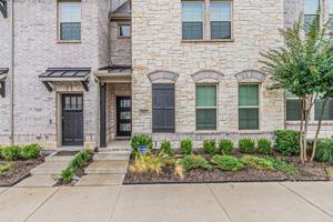 featured image of 3521 Treasure Dr
