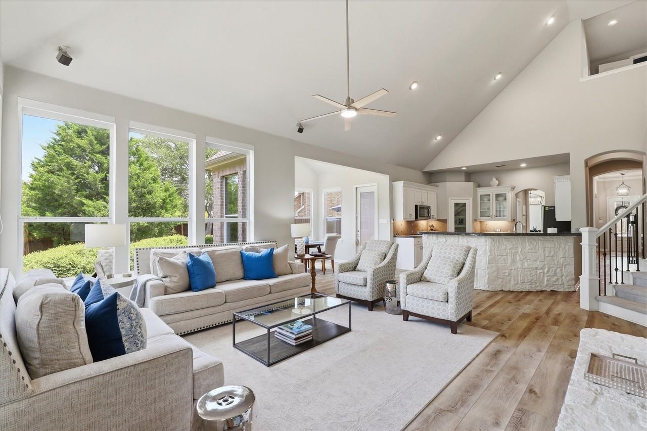 5668 Bay Meadows Dr - Photo 2 of 38
