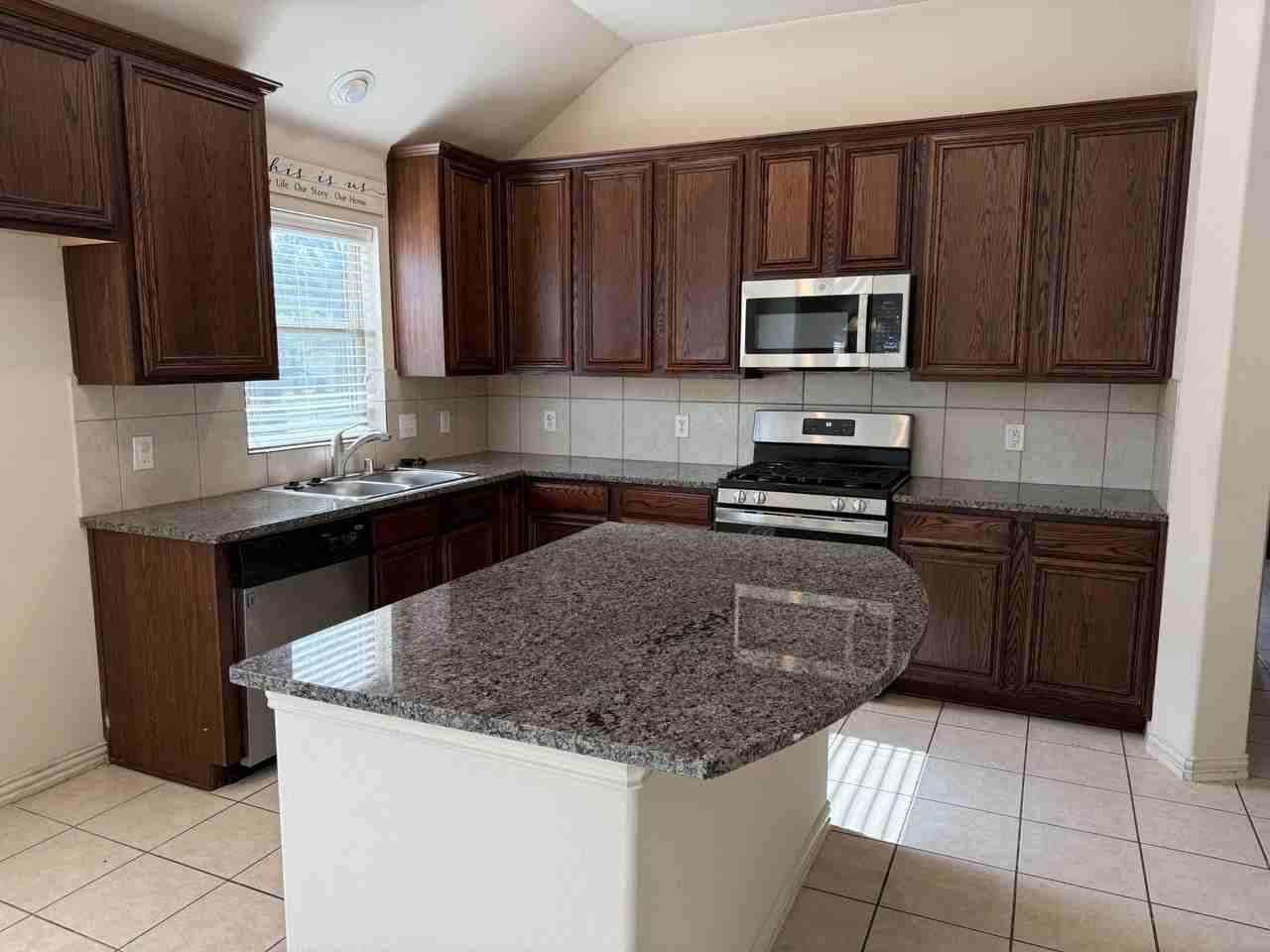 5121 Hidden Knolls Dr - Photo 7 of 19