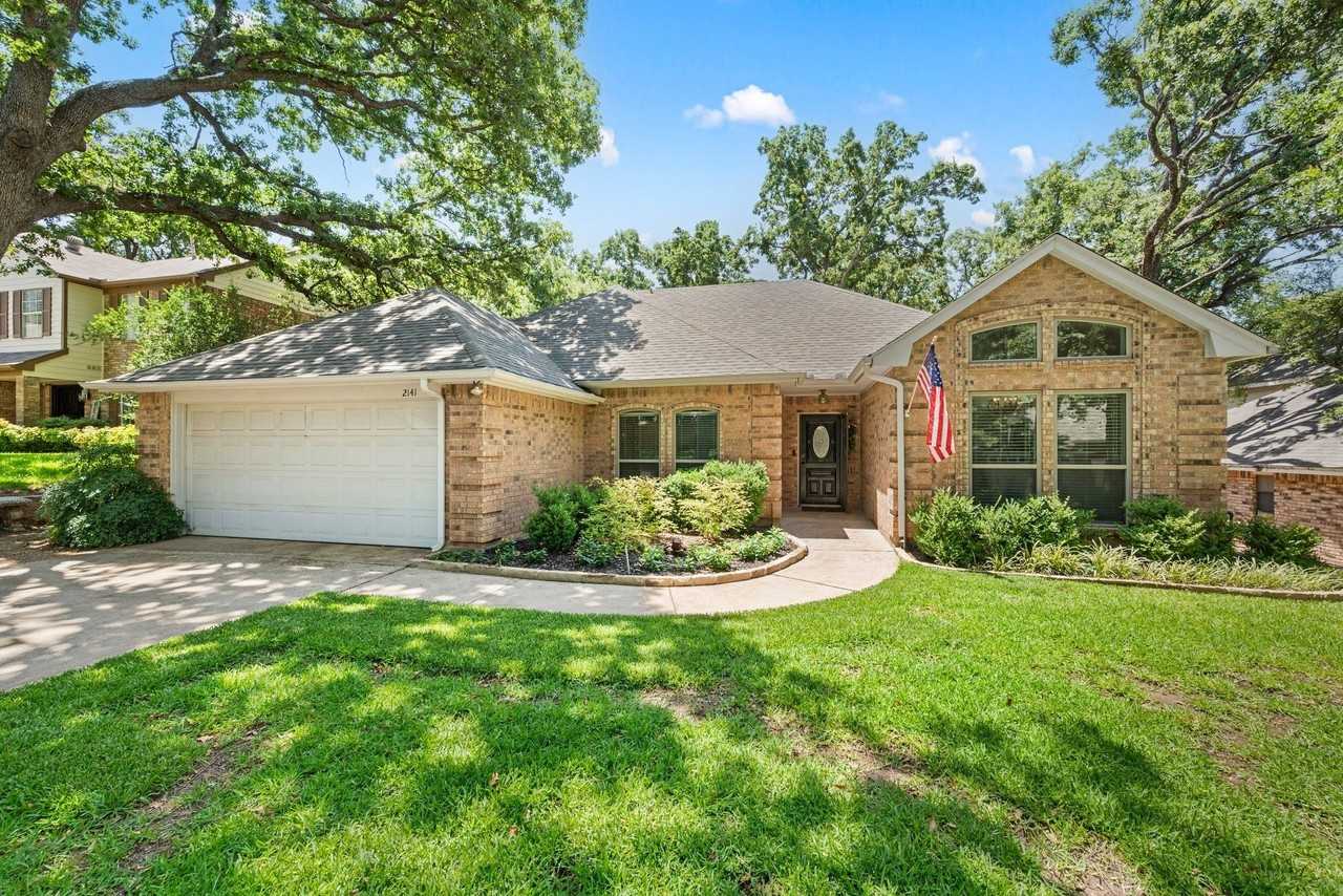 2141 N Aspenwood Dr - Photo 4 of 40