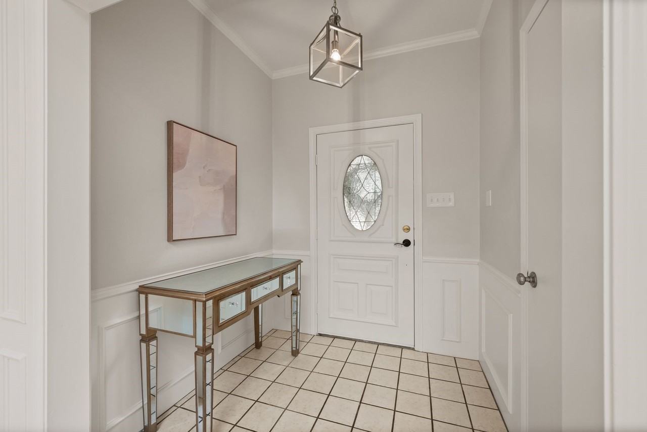 2141 N Aspenwood Dr - Photo 6 of 40