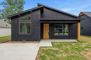 314 W Cobb St - Photo 1 of 1