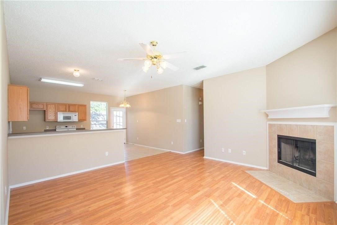 6316 Downeast Dr - Photo 4 of 23