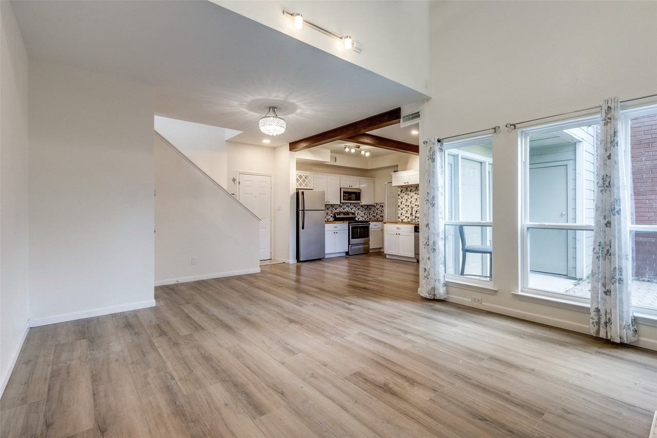 8404 Forest Ln #702 - Photo 4 of 12