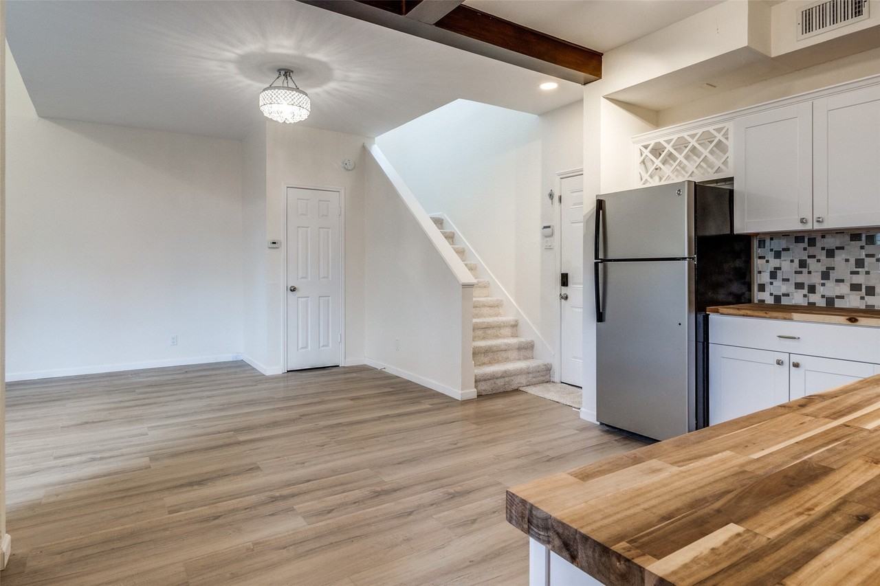 8404 Forest Ln #702 - Photo 5 of 12
